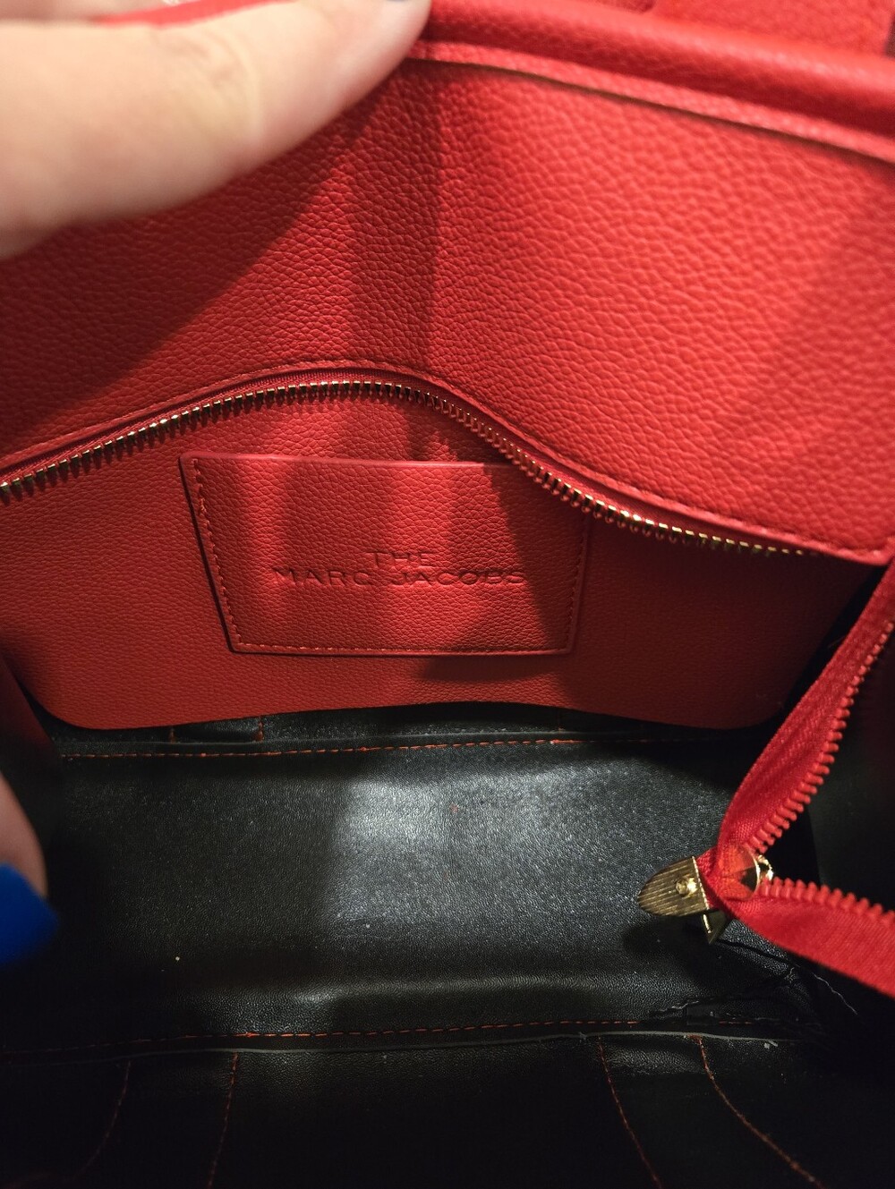 Marc Jacobs Red The Tote Bag - Structured Leather Tote - Picture 5 of 12